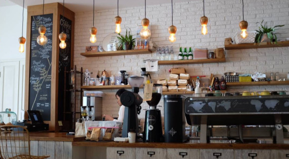 Kasy fiskalne w restauracjach i hotelach